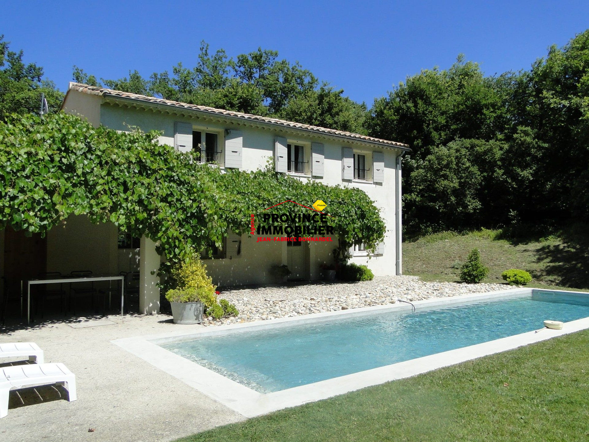 Maison 5 pièces 125 m² · à Chantemerle-lès-Grignan · 125 m² · 385 000 €