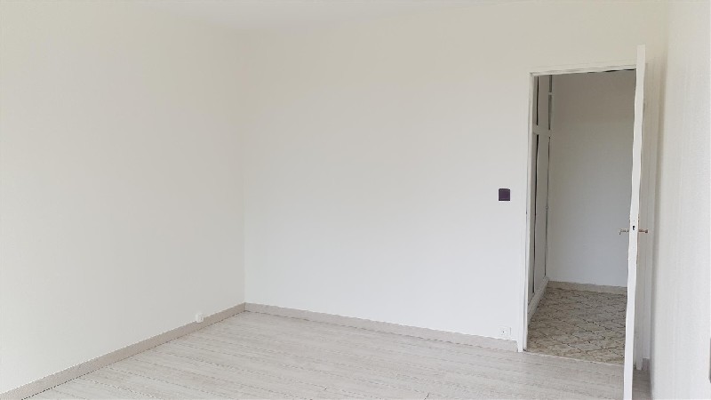 Appartement – Clichy-sous-Bois, Le Chêne Pointu, Seine-Saint-Denis - Vue 5