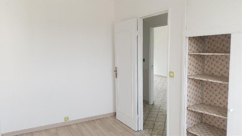Appartement – Clichy-sous-Bois, Le Chêne Pointu, Seine-Saint-Denis - Plus