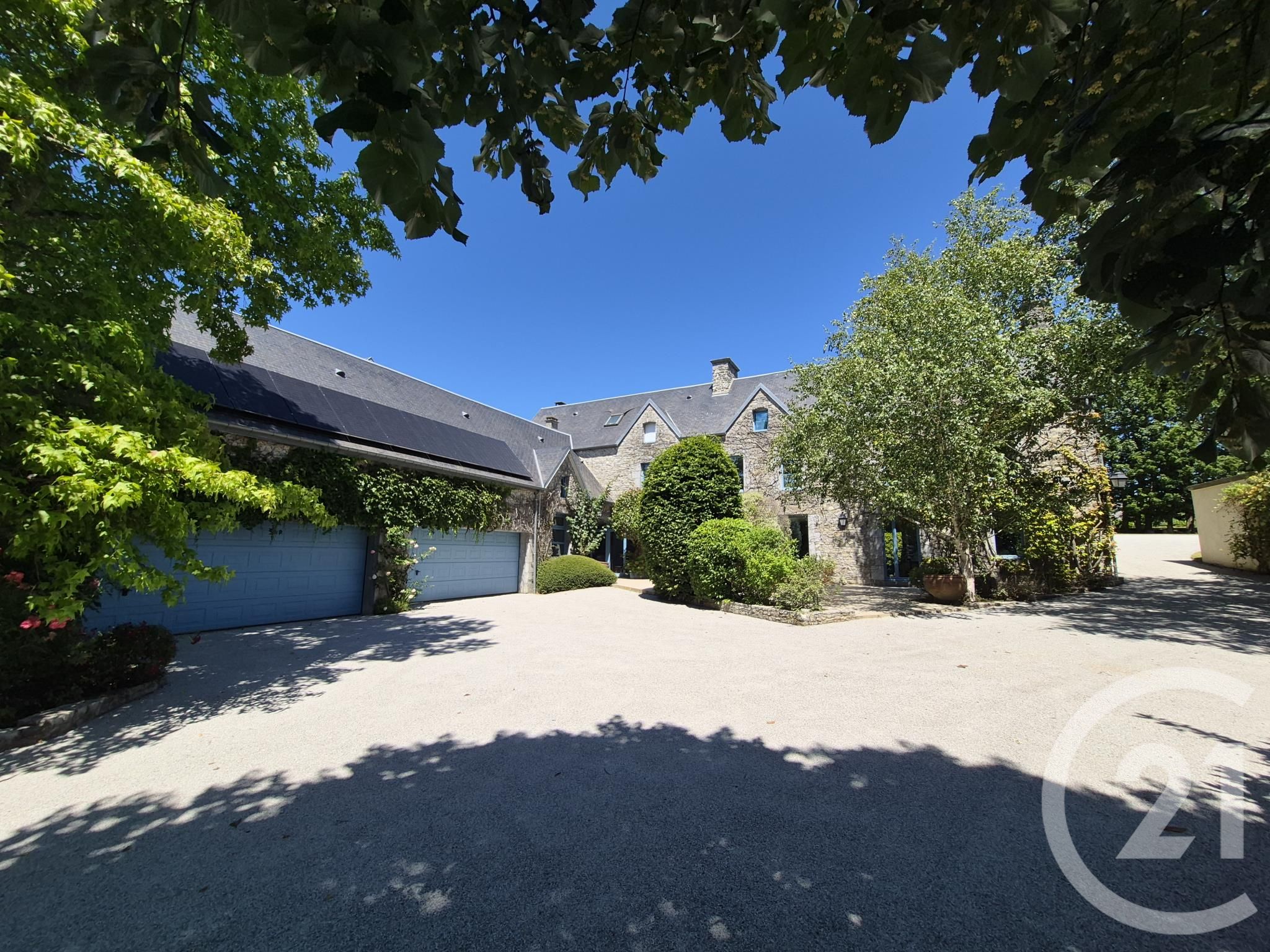 Maison 12 pièces 480 m² · à Yquelon · 480 m² · 1 350 000 €