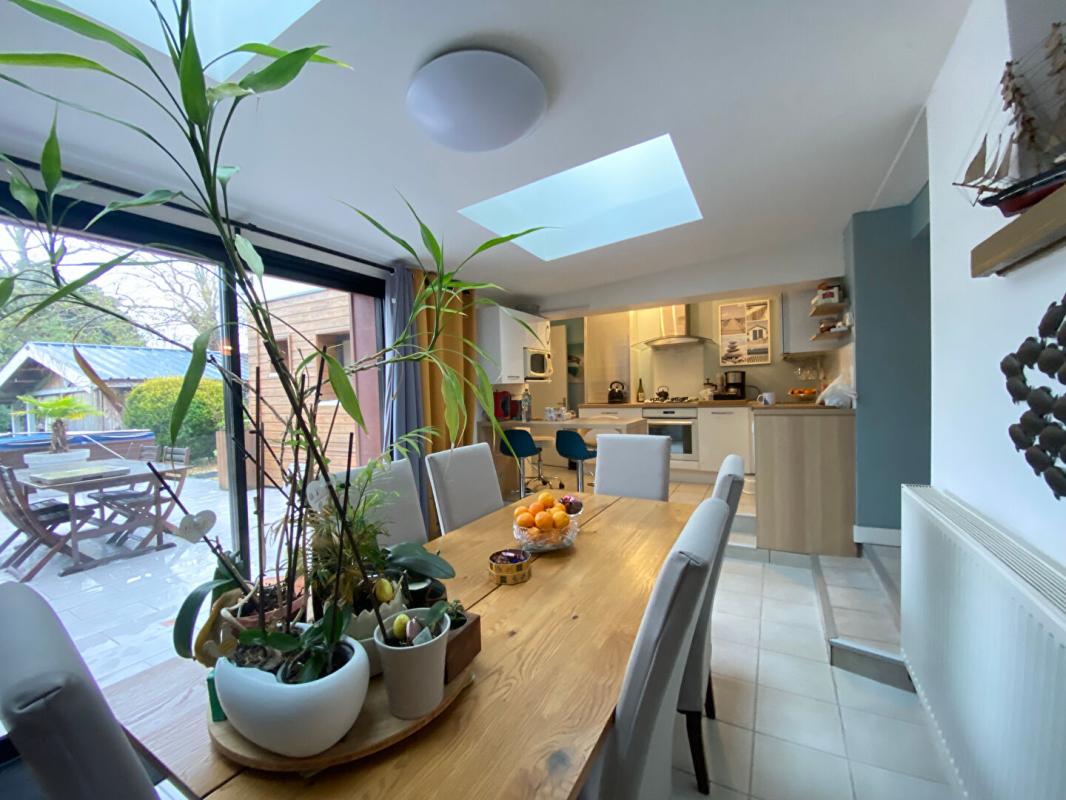 Maison 7 pièces 159 m² · à Ozillac · 159 m² · 246 750 €