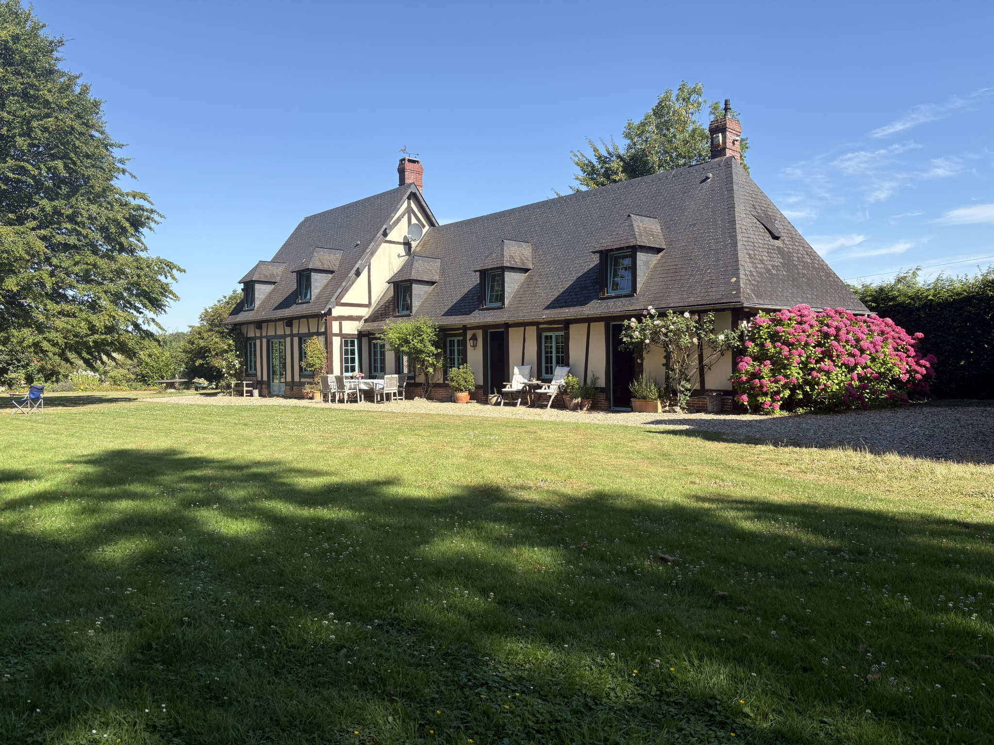Maison 7 pièces 178 m² · à Lyons la Foret · 178 m² · 676 000 €