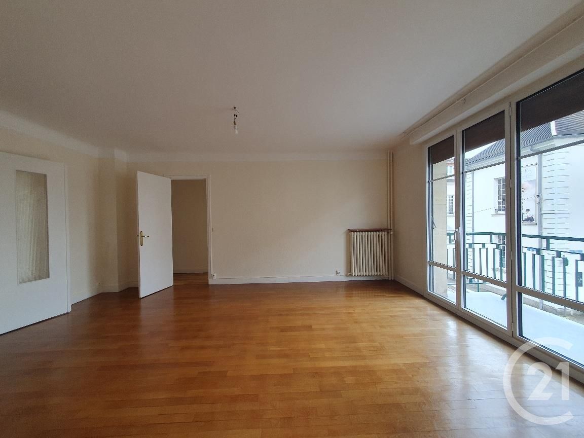 Appartement 4 pièces 93m² FONTAINEBLEAU 77300 photo 3