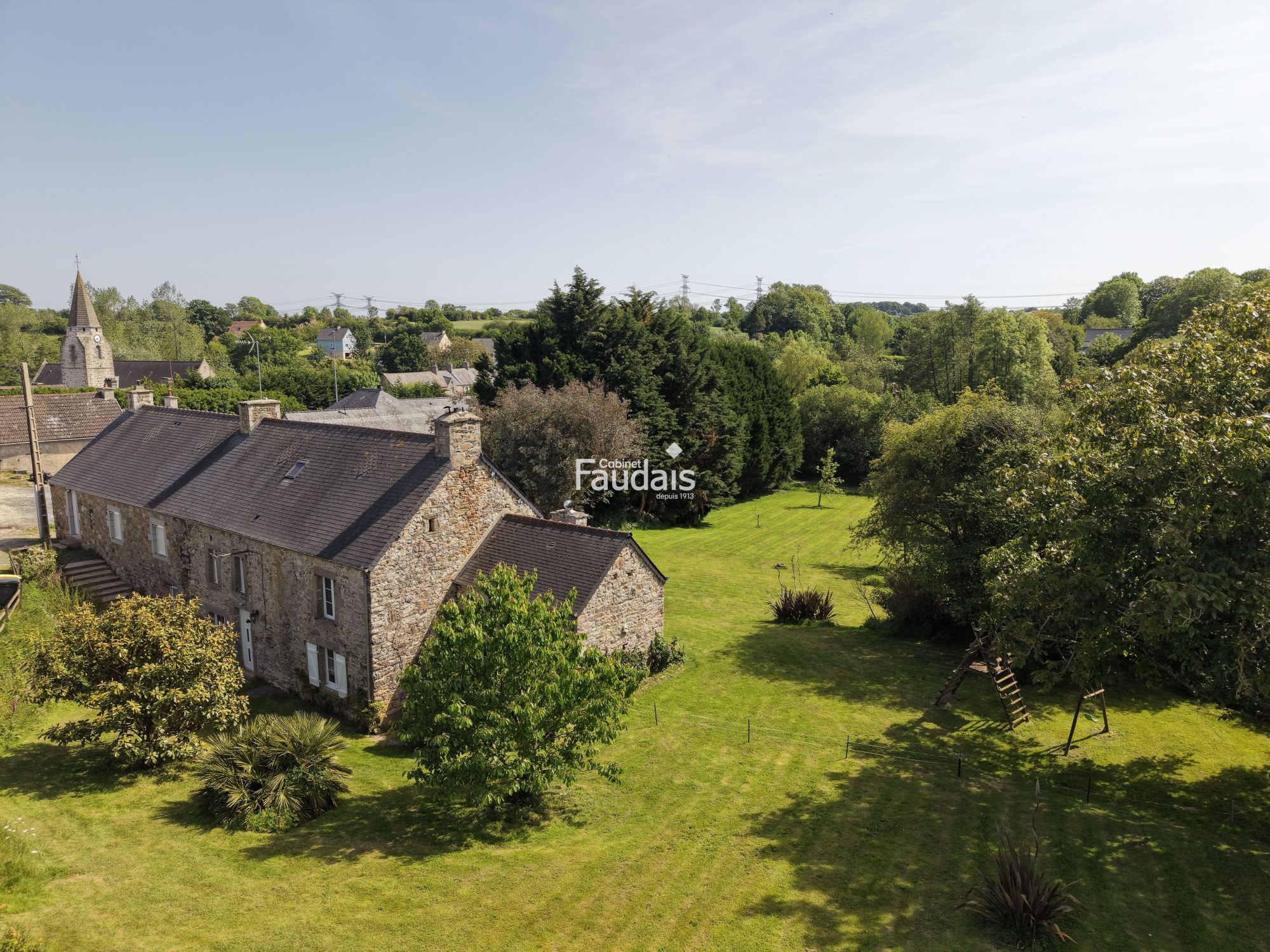 Maison 8 pièces 172 m² · à Benoitville · 172 m² · 420 000 €