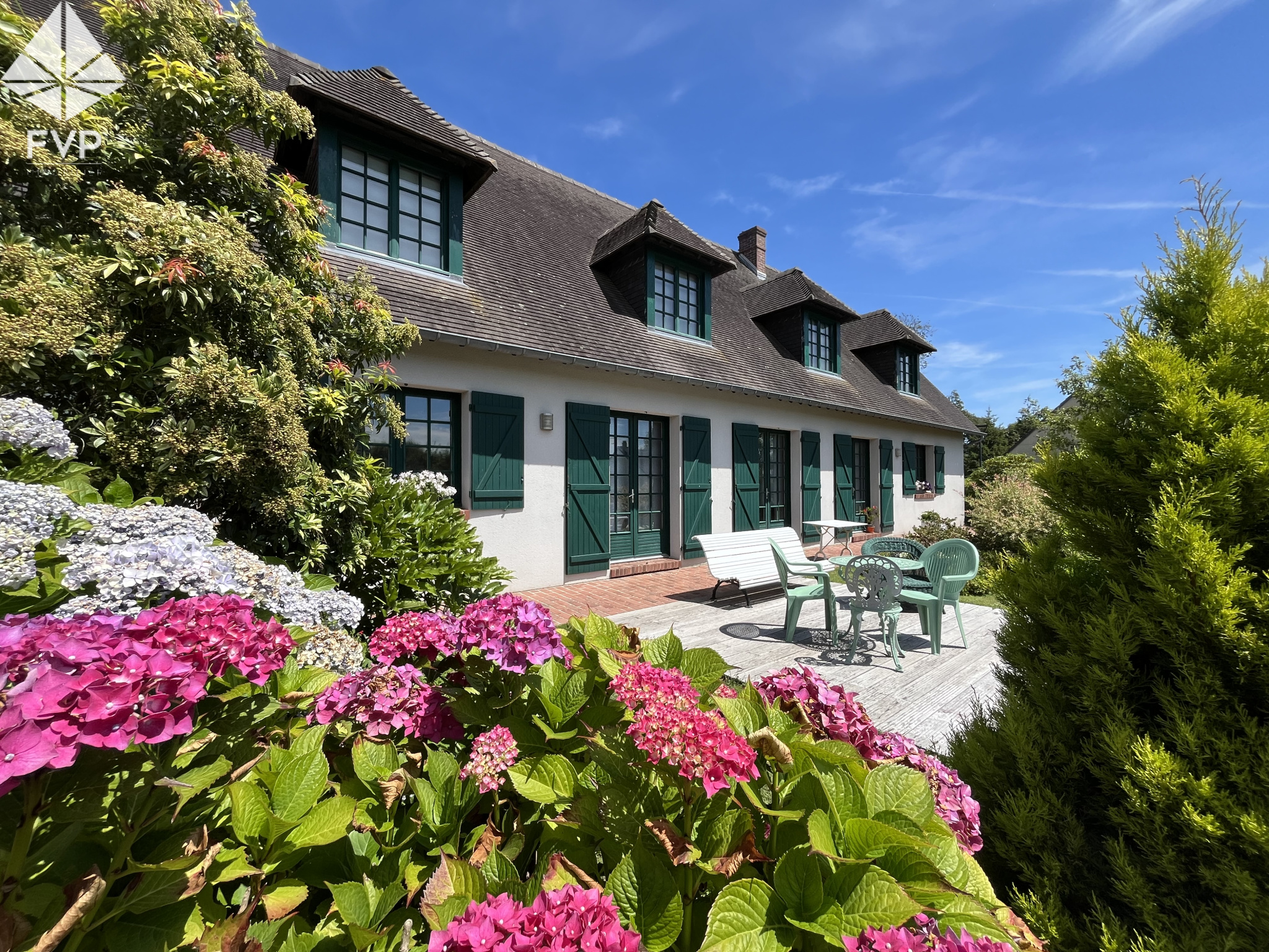 Maison 7 pièces 194 m² · à Angerville la Martel · 194 m² · 265 000 €