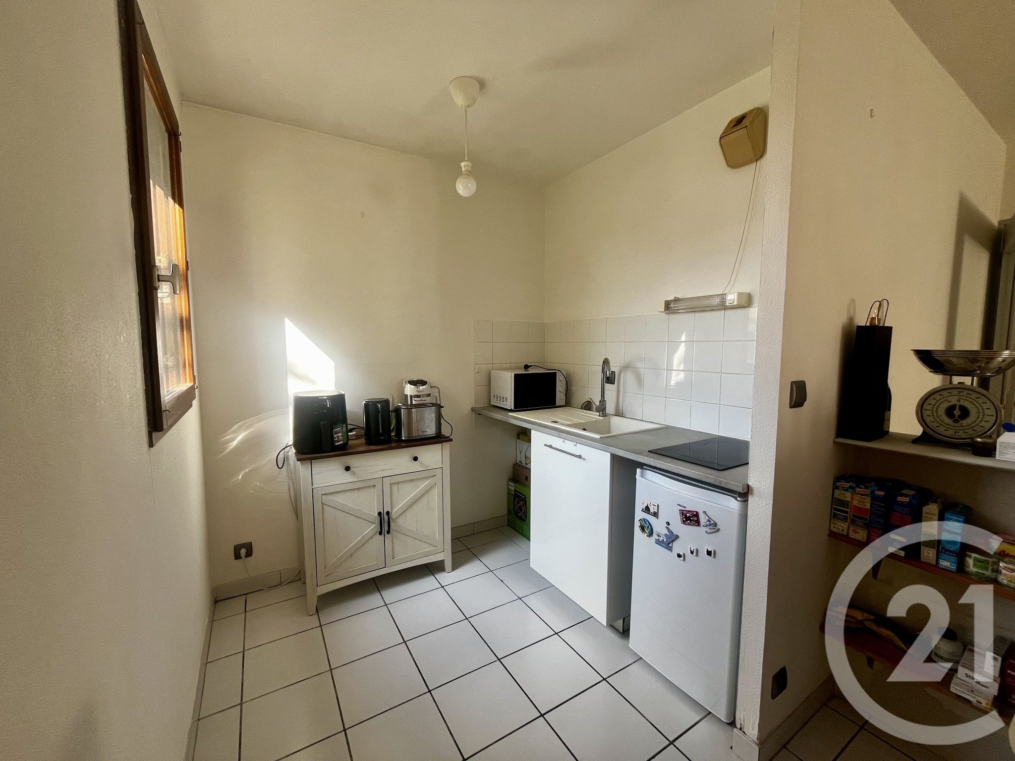 Location Appartement 2 pièces 45m² BEAUNE 21200 - Vue 3