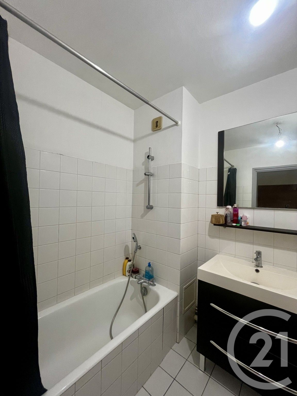 Location Appartement 2 pièces 45m² BEAUNE 21200 - Vue 5