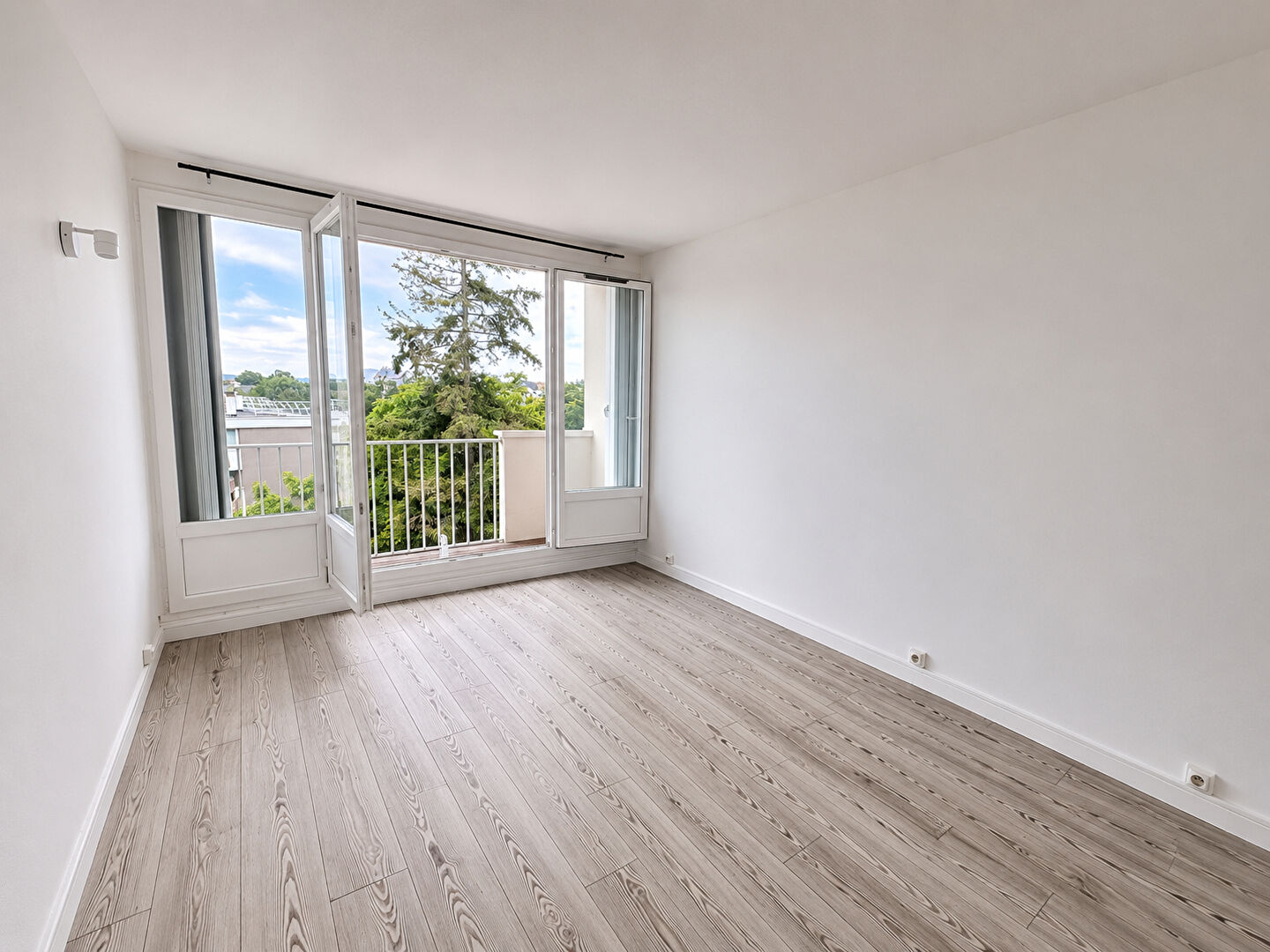 Appartement 3 pièces 59m² photo 2