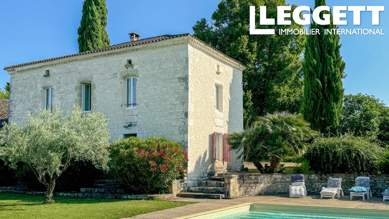 Maison 15 pièces 278 m² · à Montcuq-en-Quercy-Blanc · 278 m² · 875 000 €