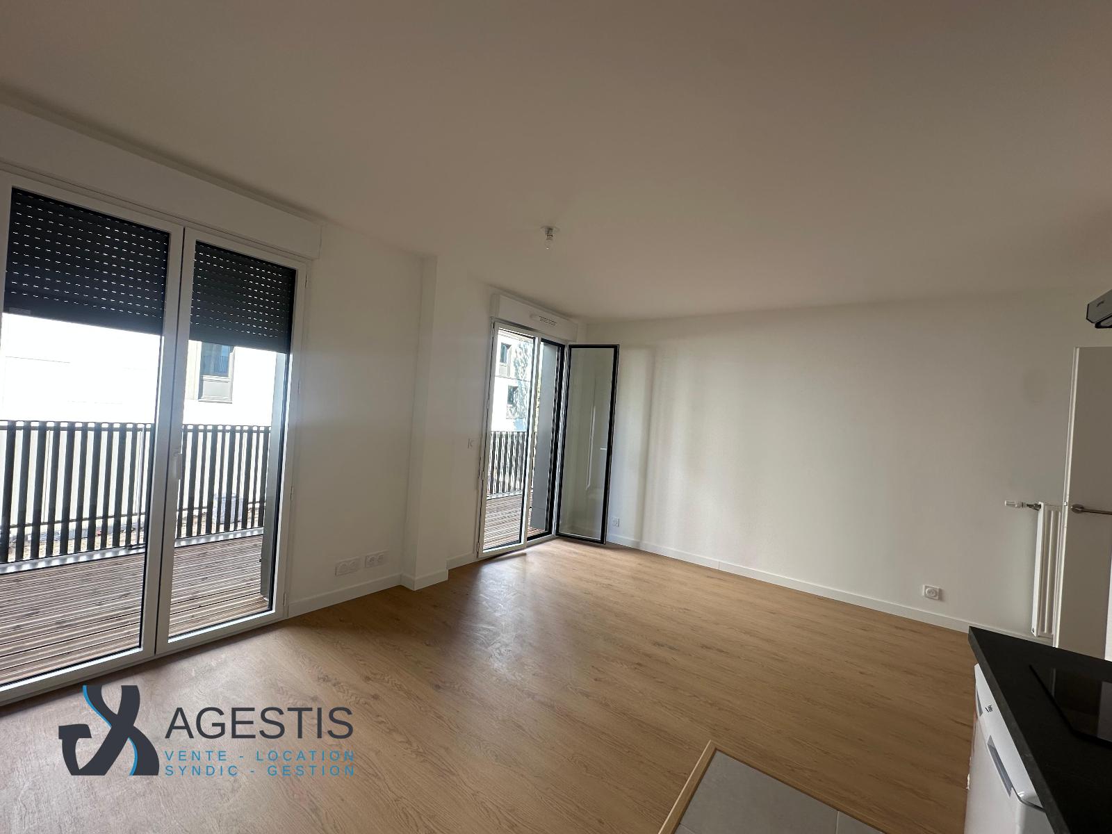 Appartement 2 pièces 43m² TORCY 77200 photo 3