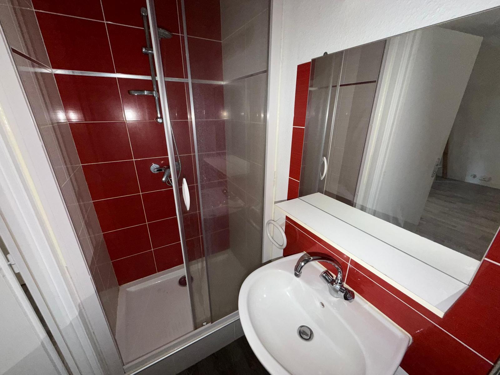 Appartement – Clermont-Ferrand, Les Farges, La Sarre - Vue 5