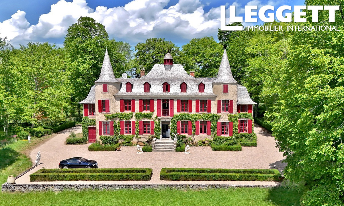 Maison 25 pièces 750 m² · à Saint-Pierre-de-Trivisy · 750 m² · 790 000 €