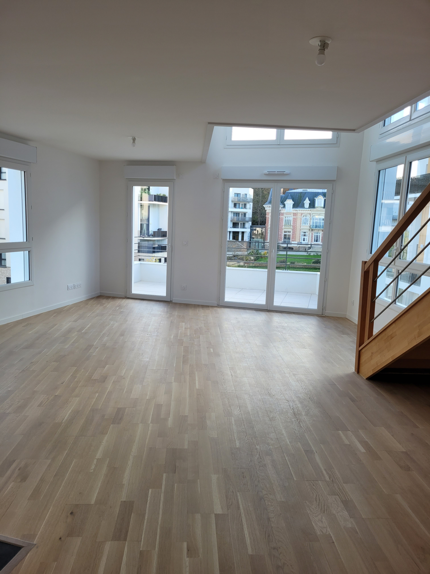 Appartement 4 pièces 92m² POISSY 78300