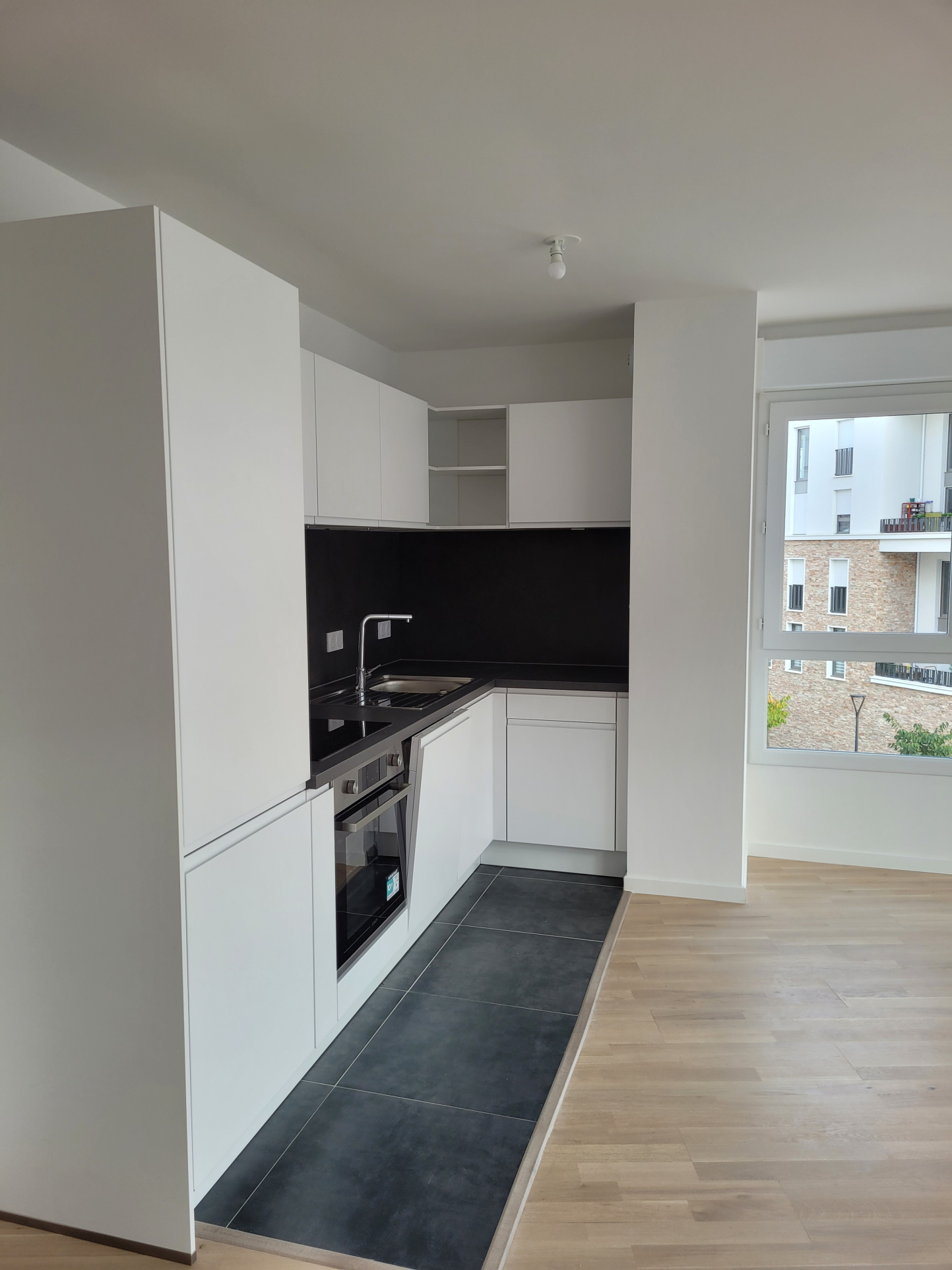 Appartement 4 pièces 92m² POISSY 78300 photo 2
