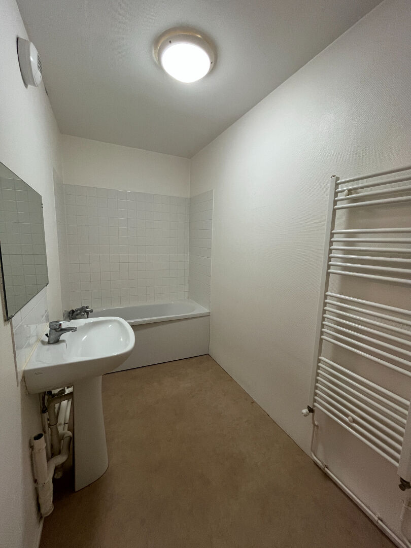 Appartement – Angers, Le Haras, Maine-et-Loire - Plus