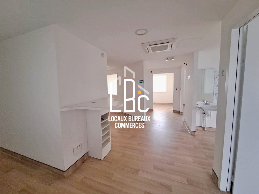 Local commercial 248 m² · à St Herblain · 248 m² · 1 860 €/mois