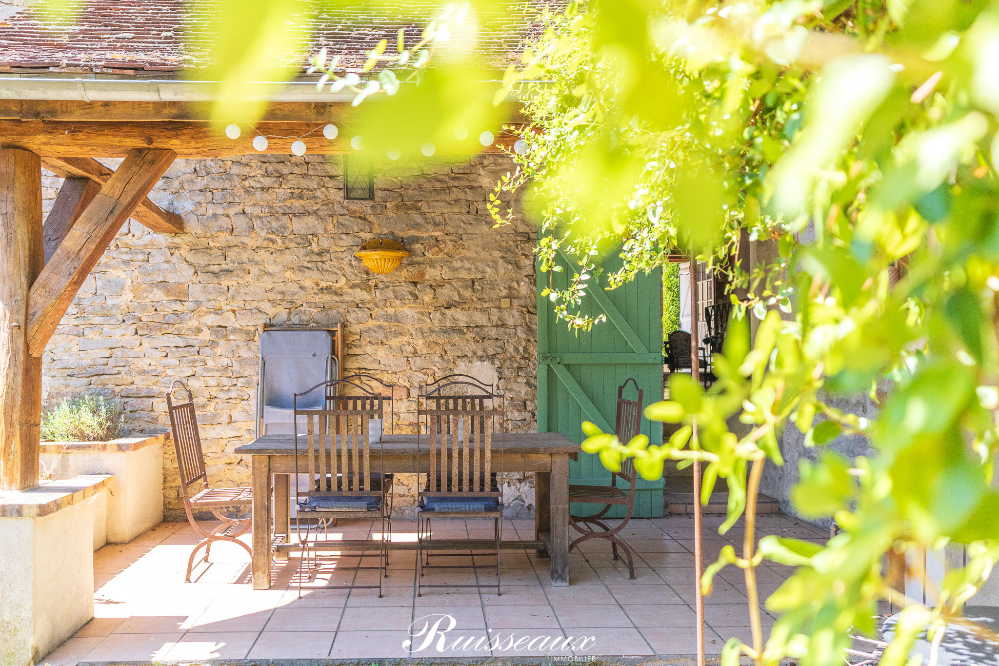 Maison 6 pièces 178 m² · à Trouhaut · 178 m² · 315 000 €
