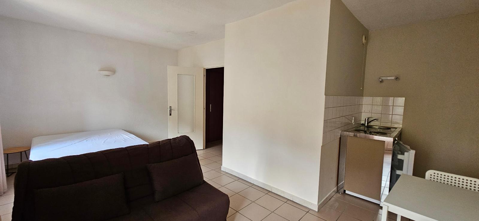 Studio à Privas