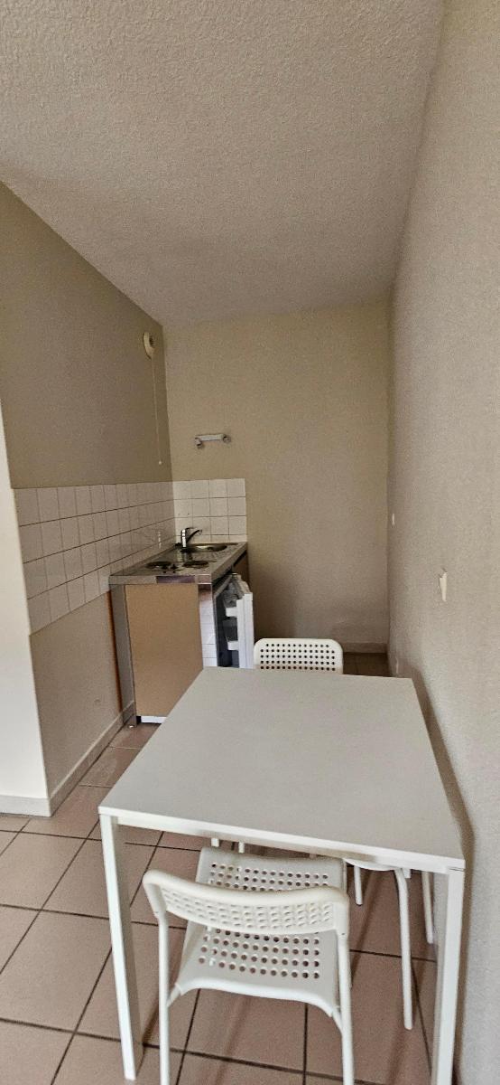 Appartement – PRIVAS ARDECHE AUVERGNE-RHÔNE-ALPES - Vue 4