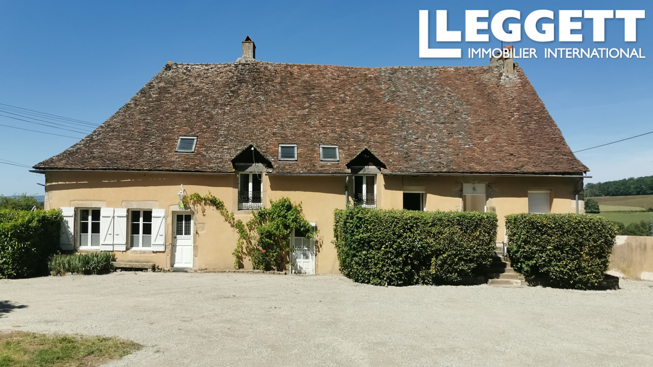 Maison 10 pièces 234 m² · à Autun · 234 m² · 525 000 €