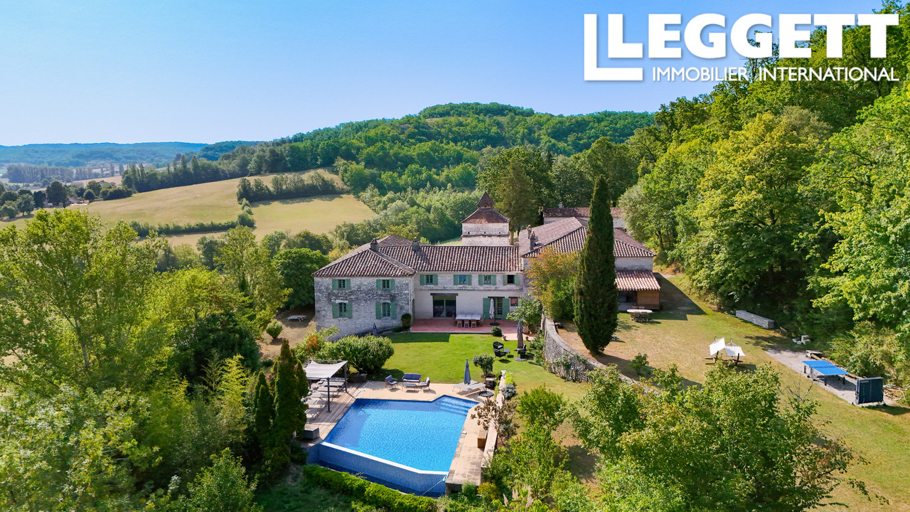 Maison 14 pièces 465 m² · à Courbiac · 465 m² · 1 299 000 €