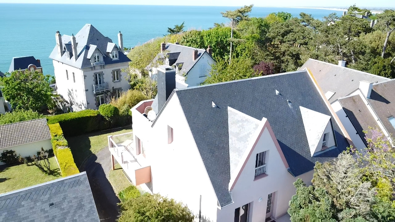 Maison 7 pièces 186 m² · à Granville · 186 m² · 945 000 €