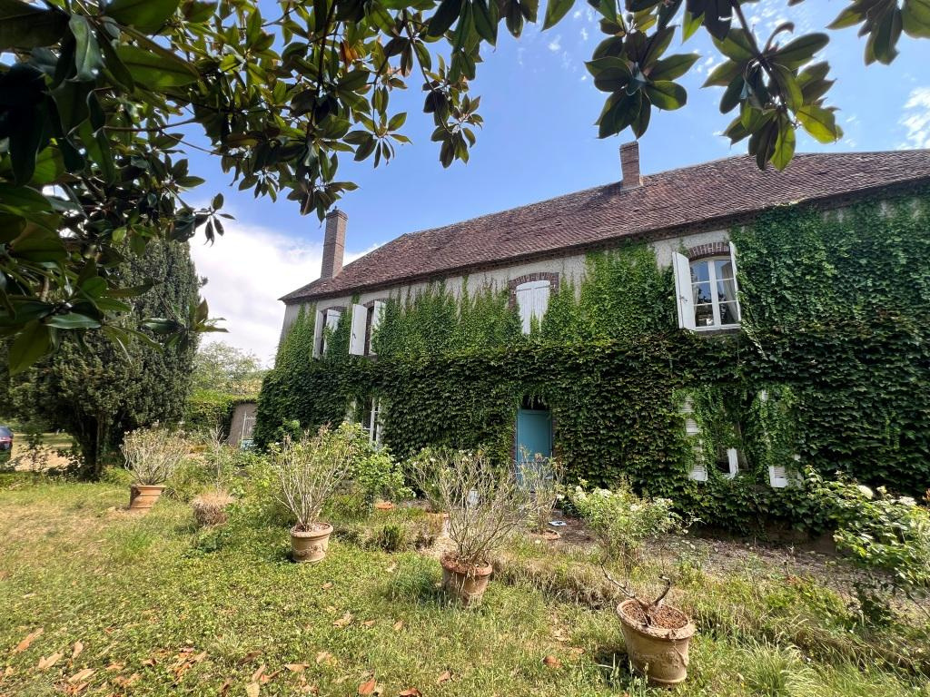 Maison 6 pièces 240 m² · à Villiers Louis · 240 m² · 367 000 €
