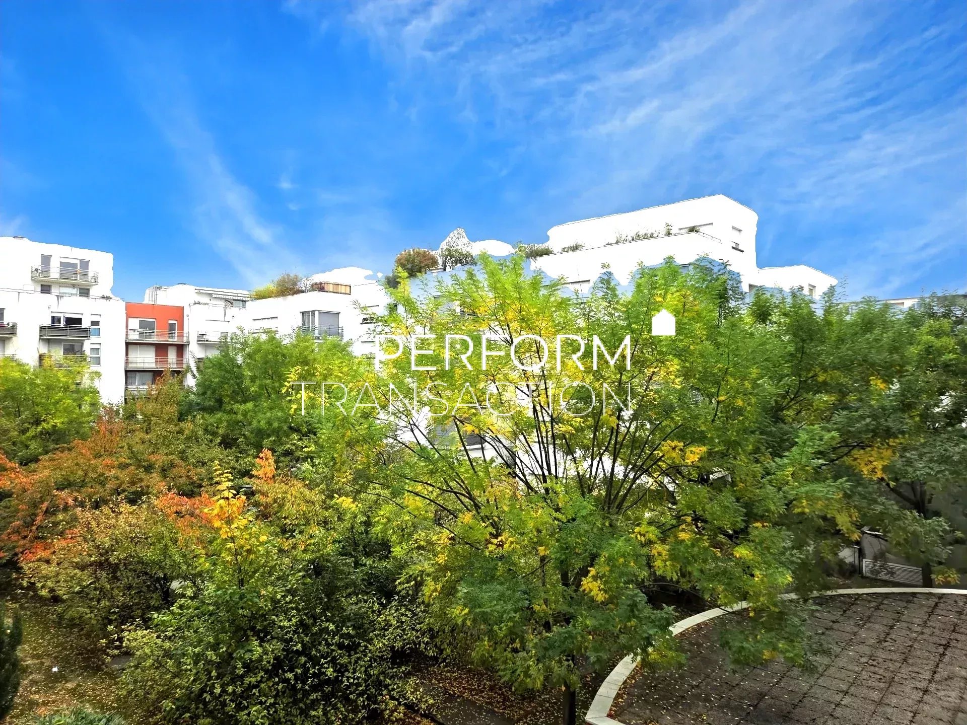 Appartement – GRENOBLE ISERE AUVERGNE-RHÔNE-ALPES - Plus