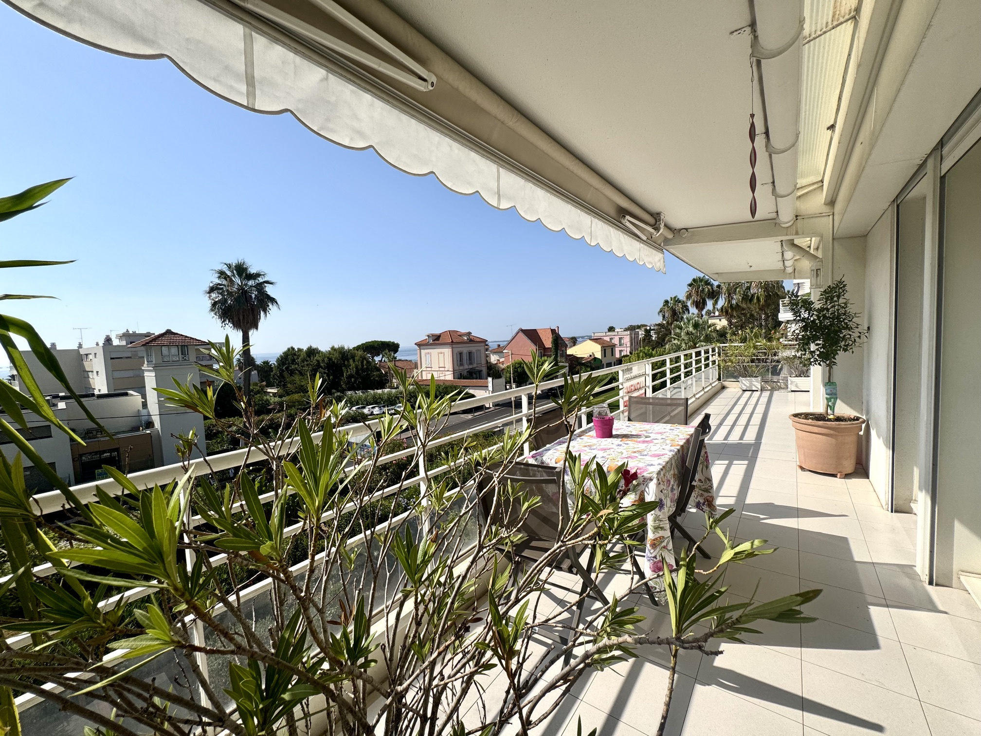 Appartement 3 pièces 79 m² · à Vallauris · 79 m² · 450 000 €