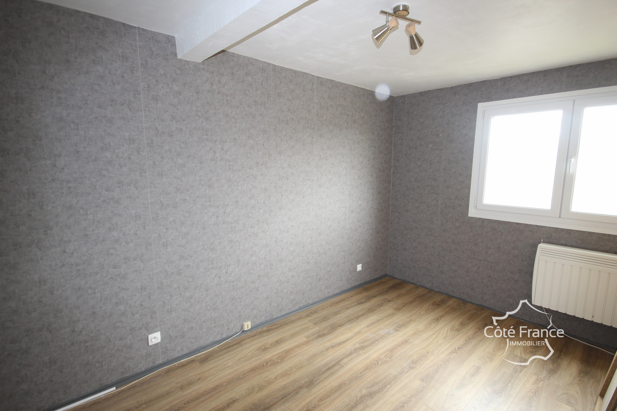 Appartement – Ham-sur-Meuse, Ardennes - Vue 4