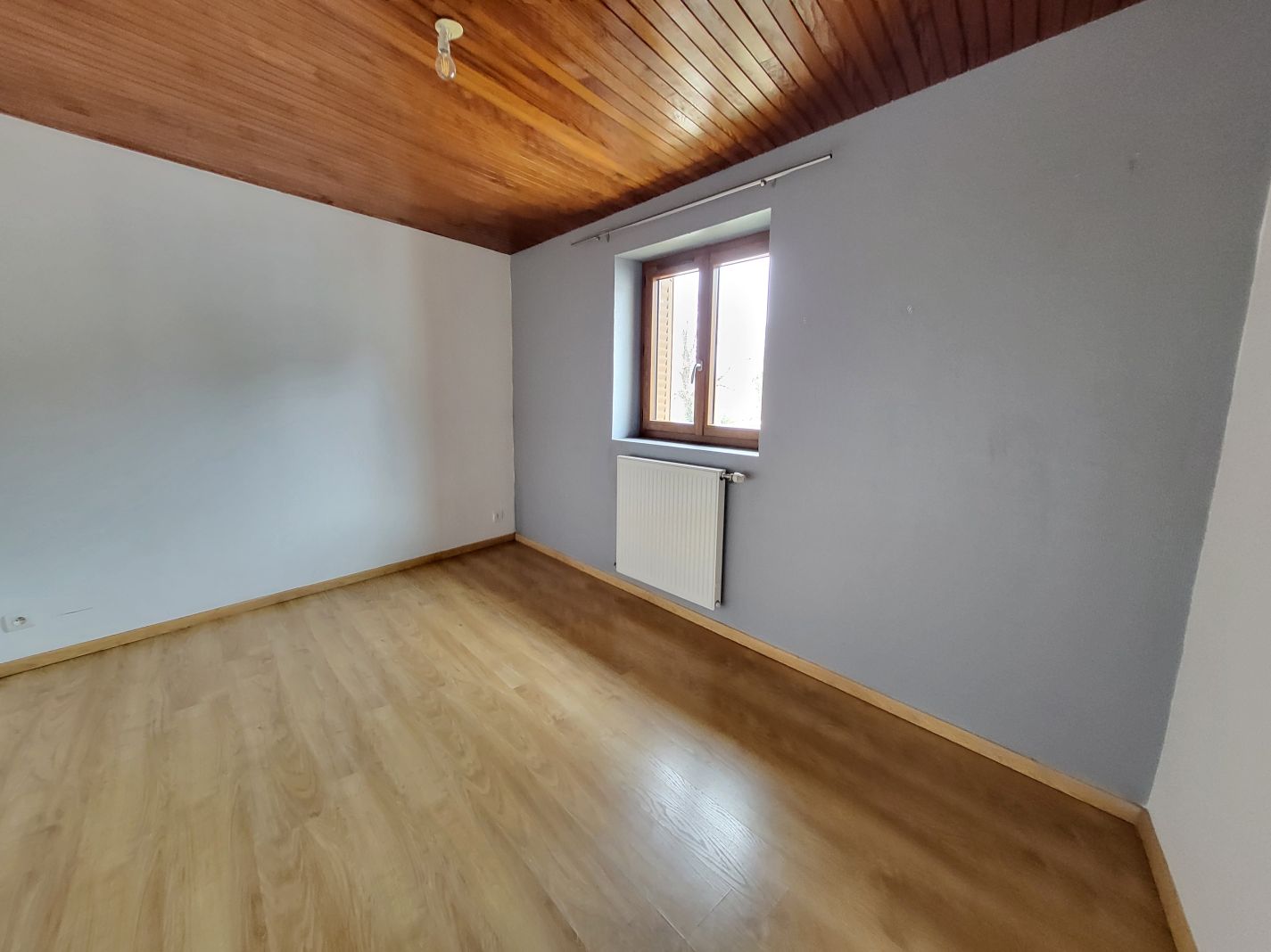Achat Immeuble 290m² ST JEAN DE NIOST 01800 - Plus