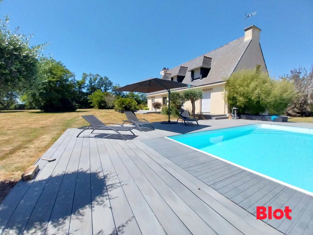 Maison 8 pièces 180 m² · à Caudan · 180 m² · 545 000 €