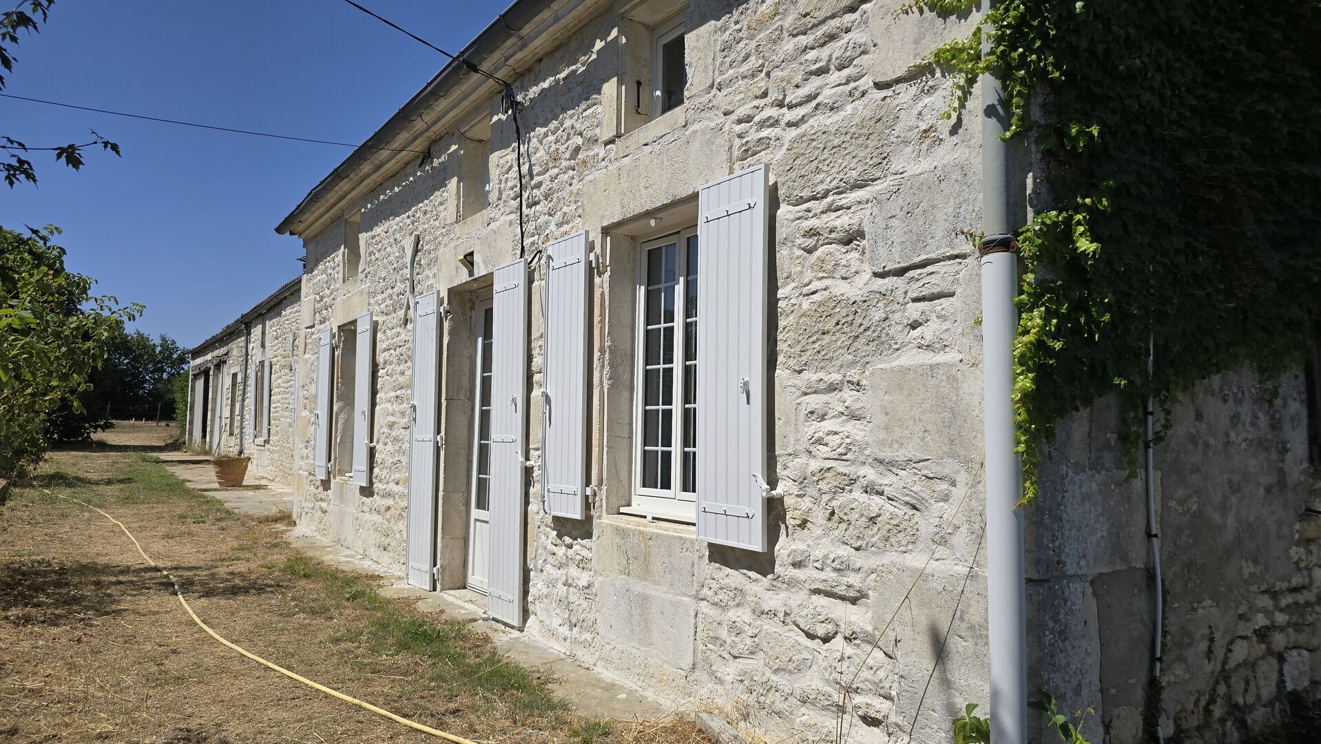 Maison 5 pièces 192 m² · à Ecurat · 192 m² · 419 000 €