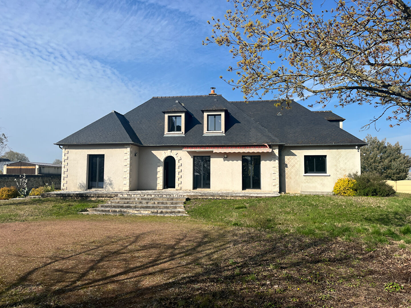 Maison 6 pièces 217 m² · à Bourgueil · 217 m² · 395 000 €