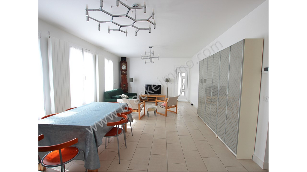 Maison 7 pièces 158m²