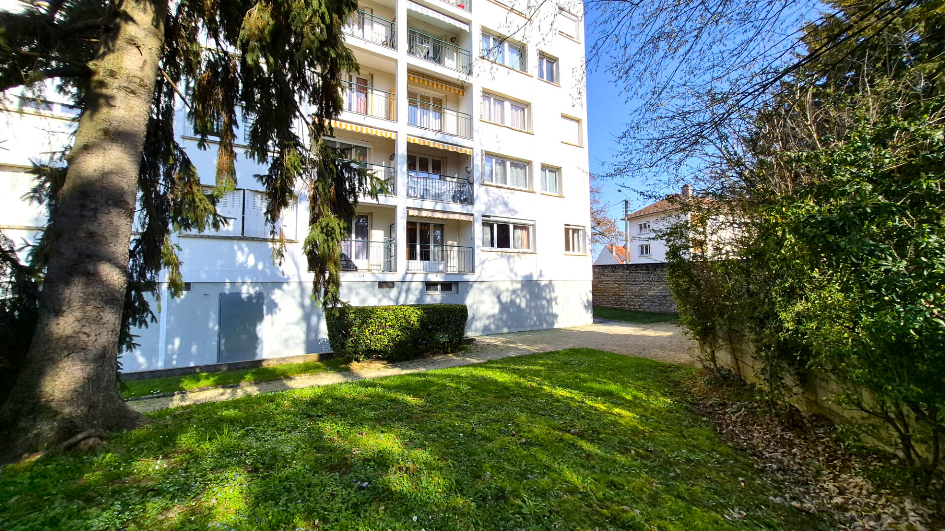 Appartement 5 pièces 93 m² · à Dijon · 93 m² · 191 000 €