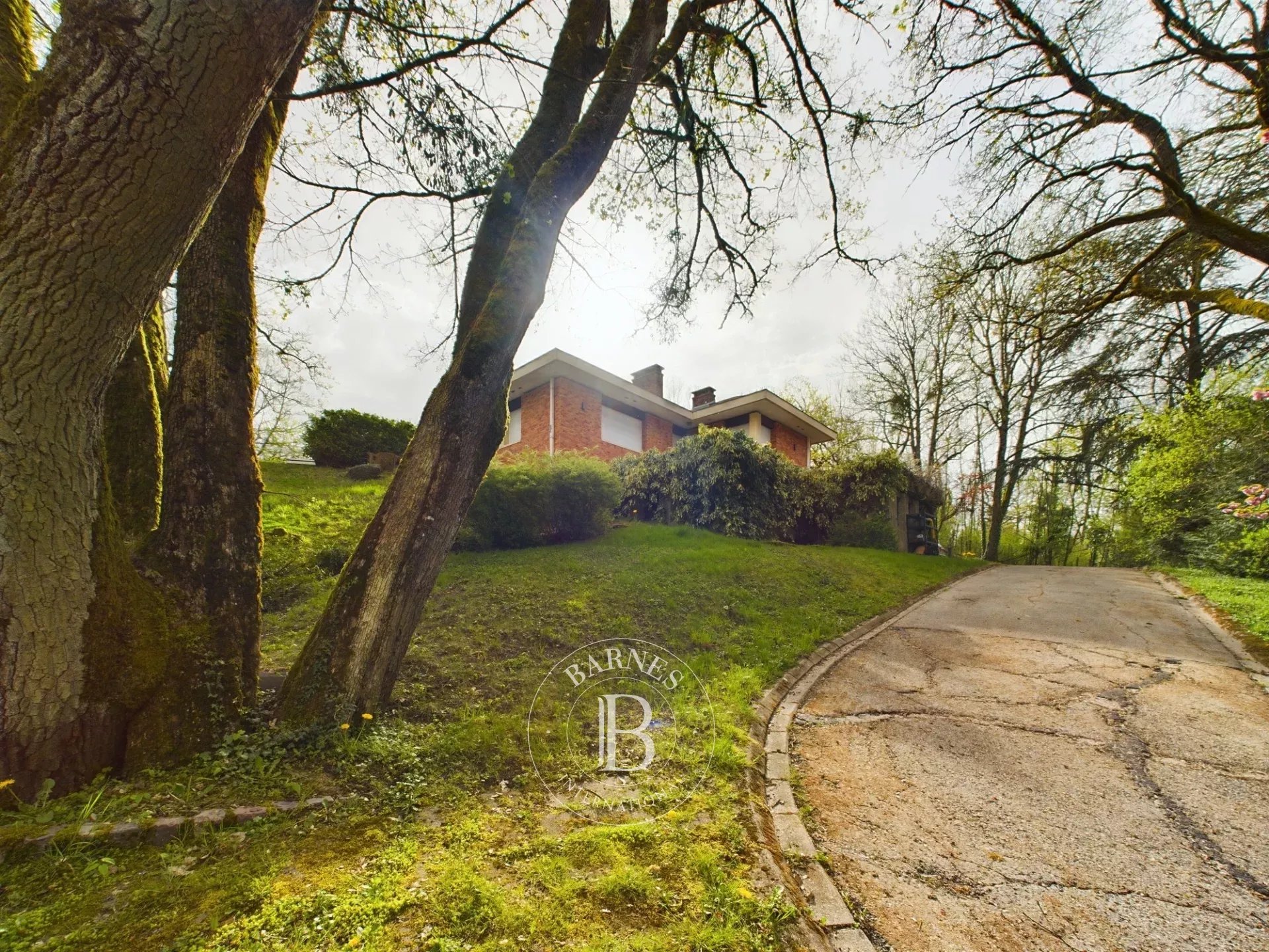 Maison 7 pièces 240 m² · à Sainte-Ruffine · 240 m² · 633 000 €