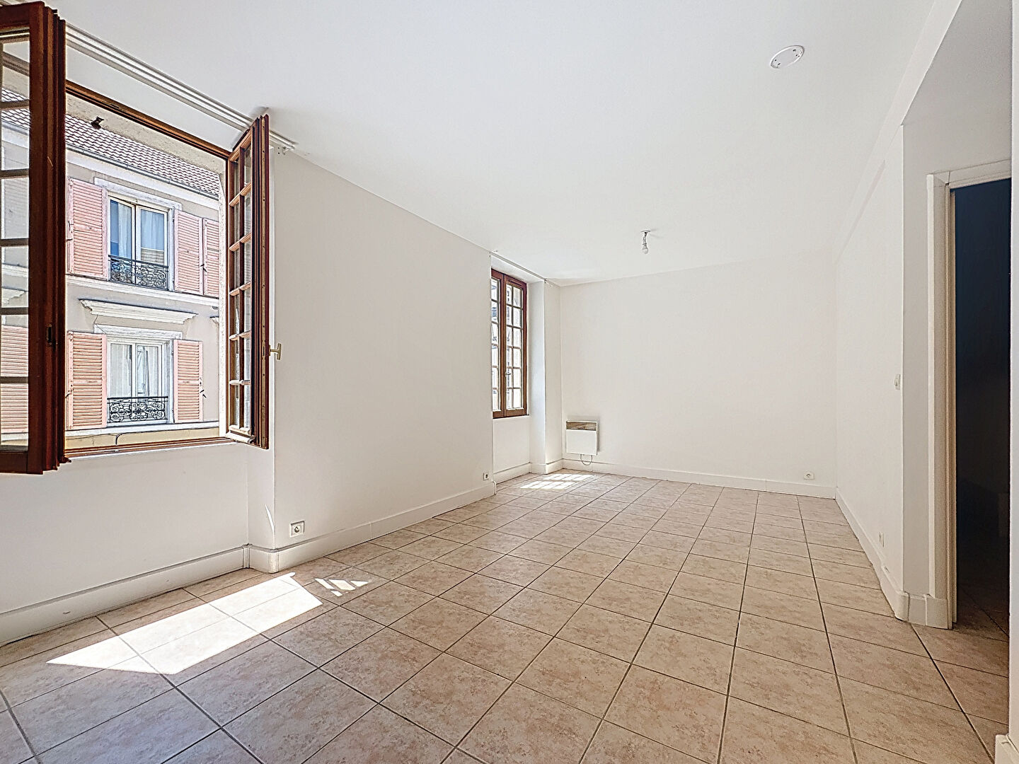 Appartement 1 pièce 27m² PUTEAUX 92800