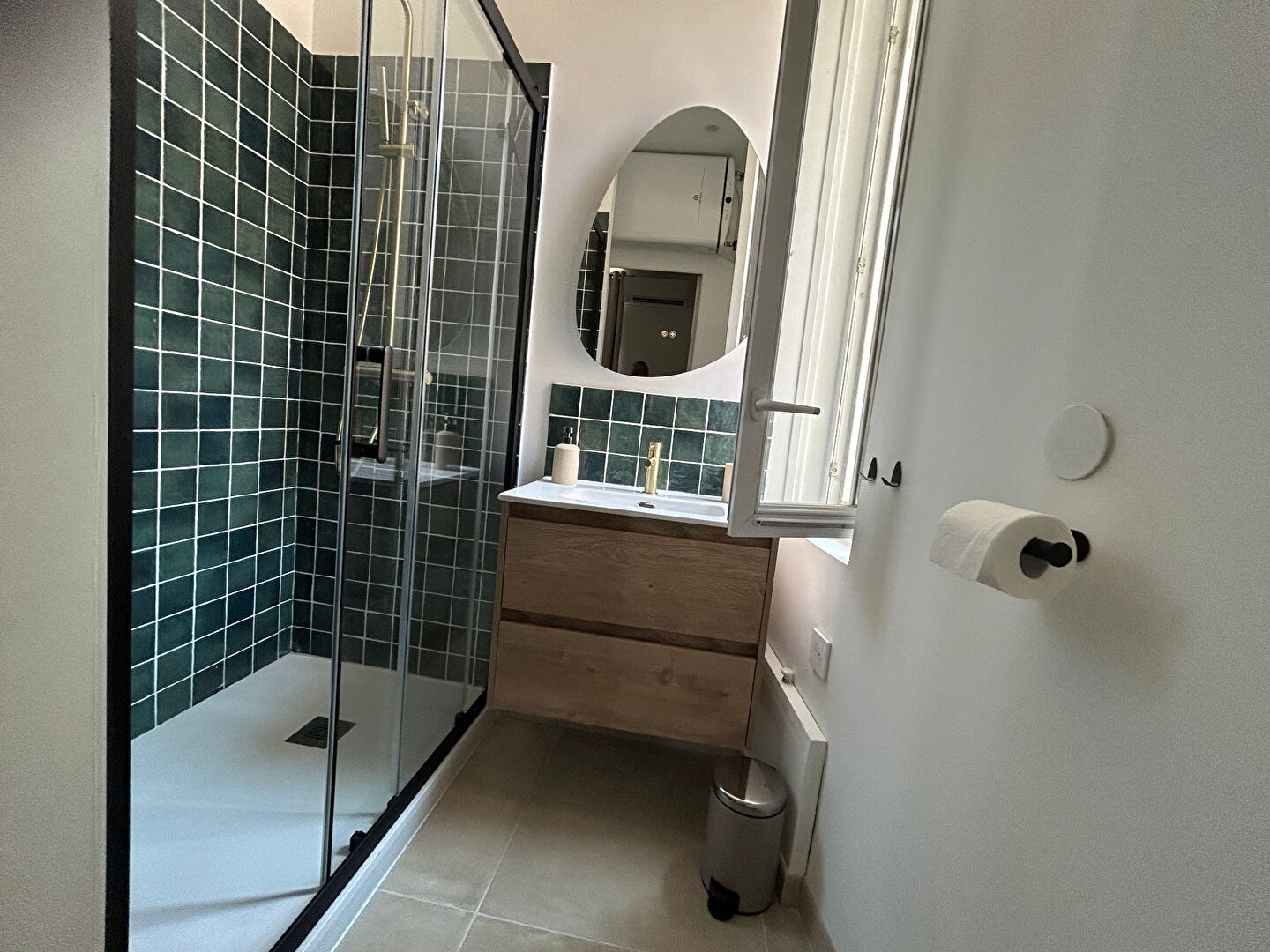 Appartement – ST RAPHAEL VAR PROVENCE-ALPES-COTE-D-AZUR - Vue 4