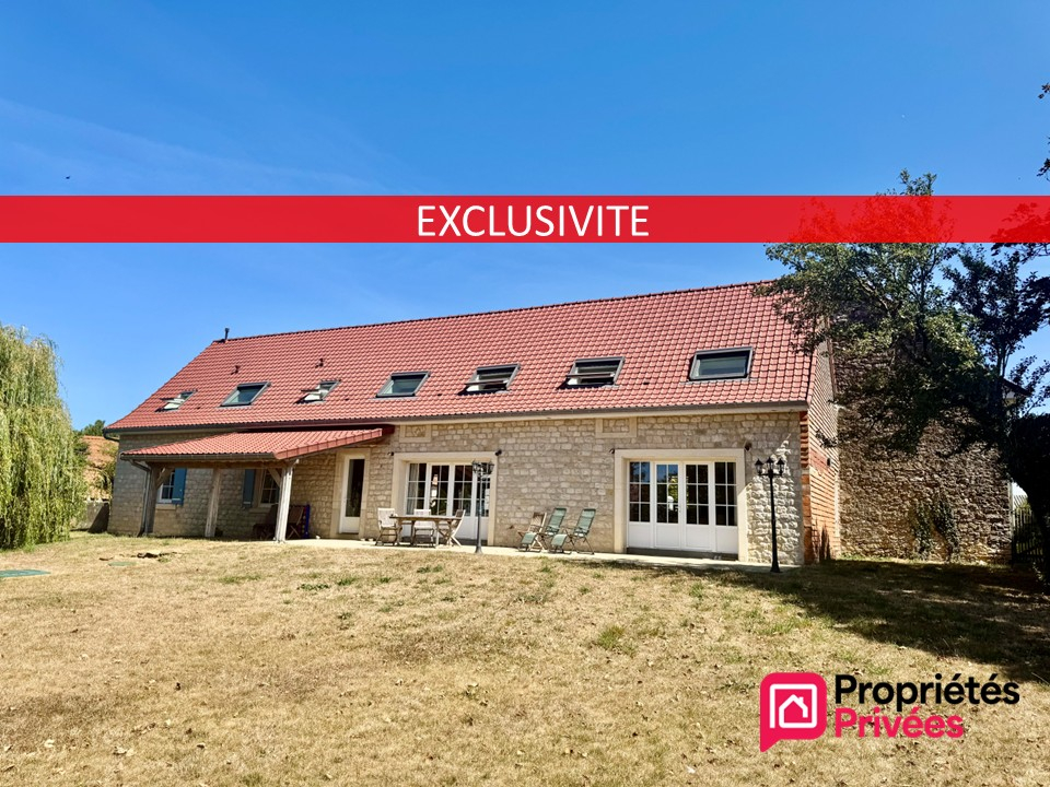 Maison 9 pièces 363 m² · à Bazinghen · 363 m² · 1 050 000 €
