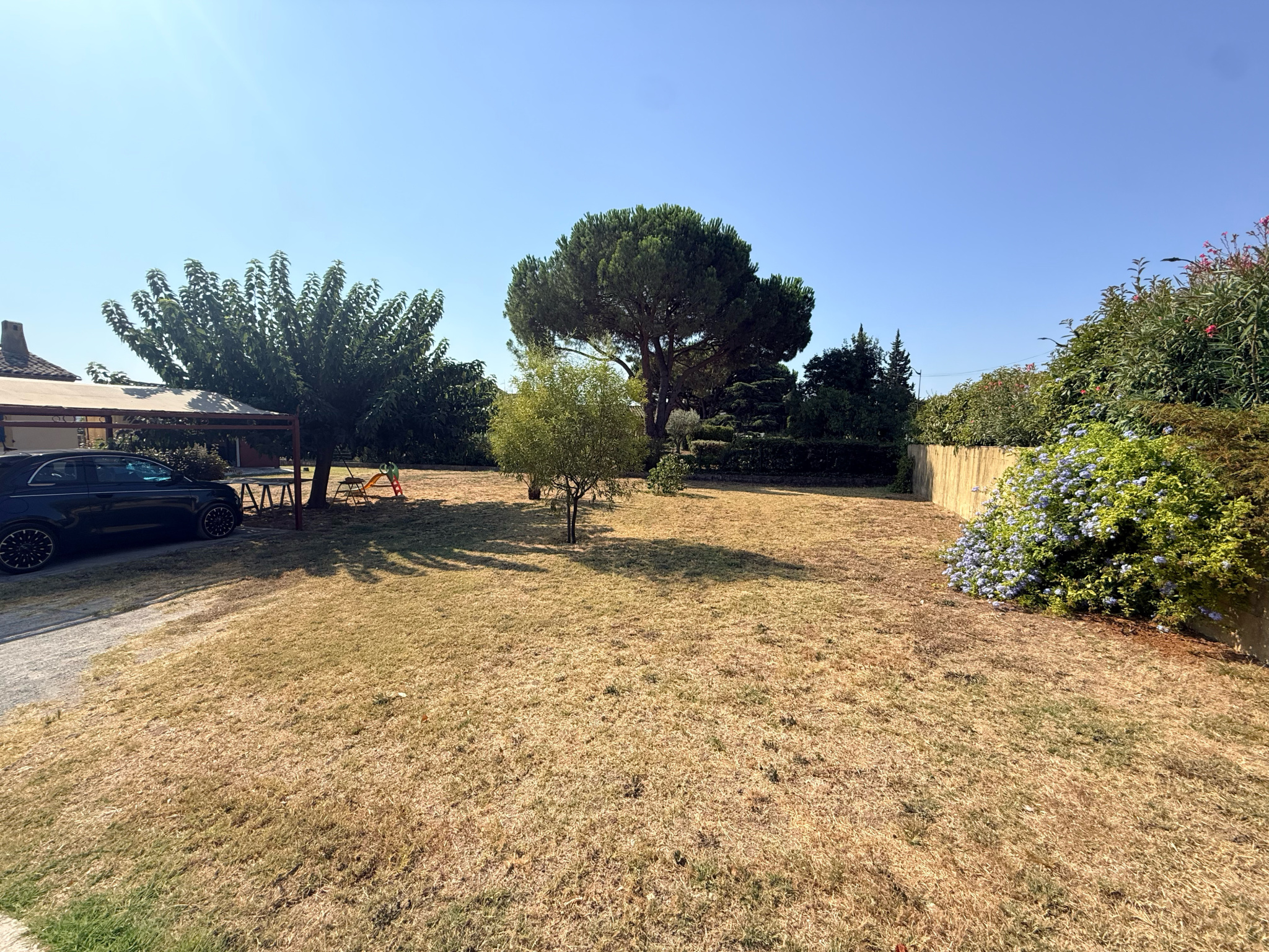 Achat Terrain 430m² FREJUS 83600 - Vue 2