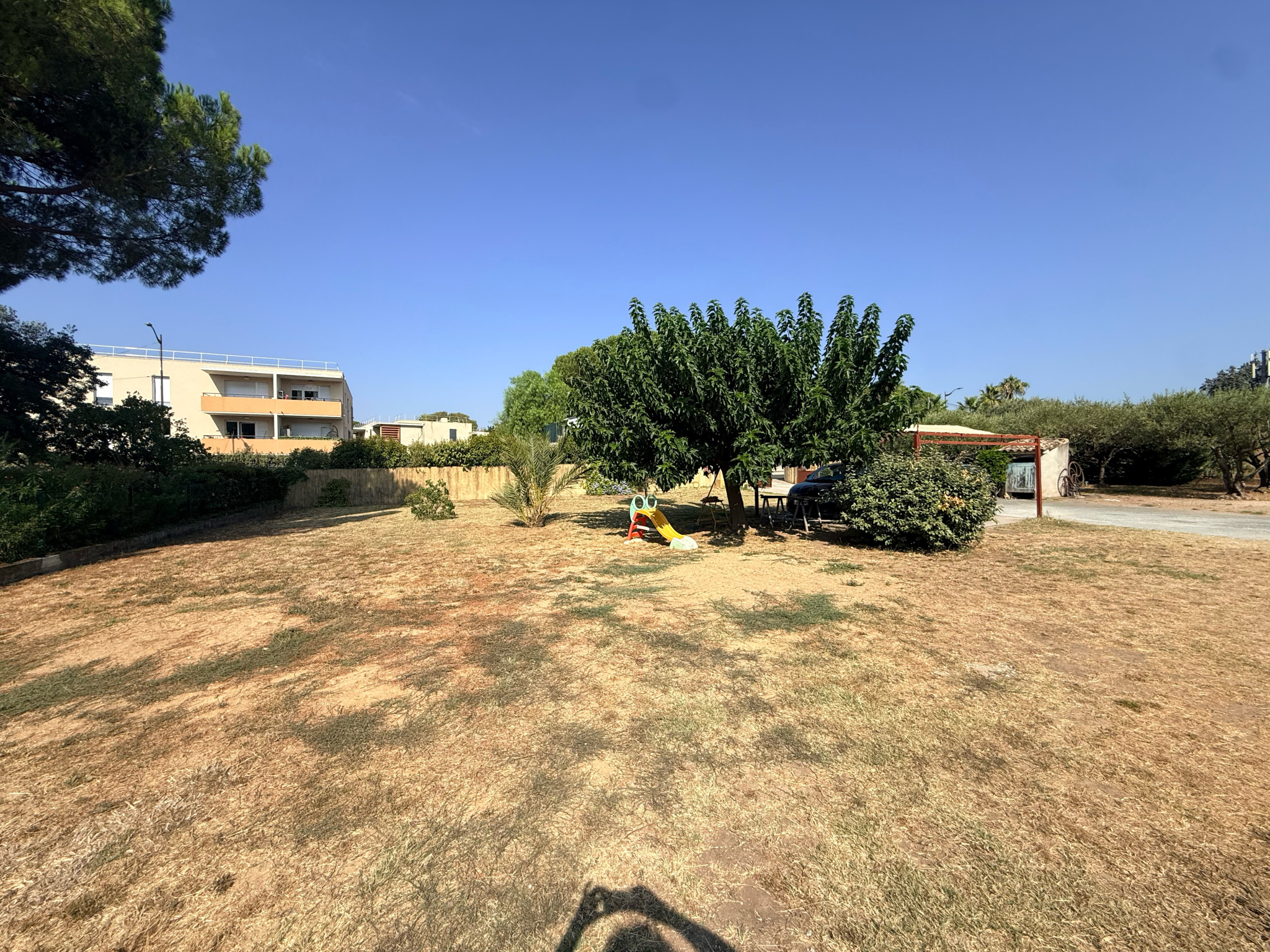 Achat Terrain 430m² FREJUS 83600 - Vue 3