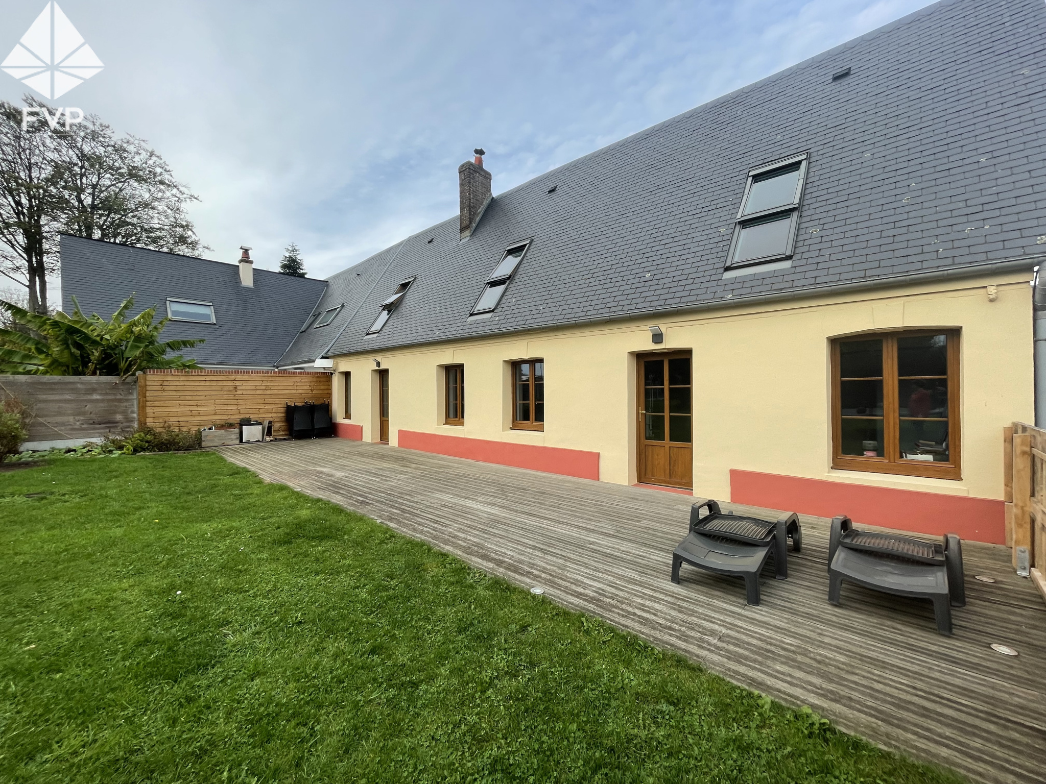 Maison 6 pièces 105 m² · à Bec de Mortagne · 105 m² · 210 000 €