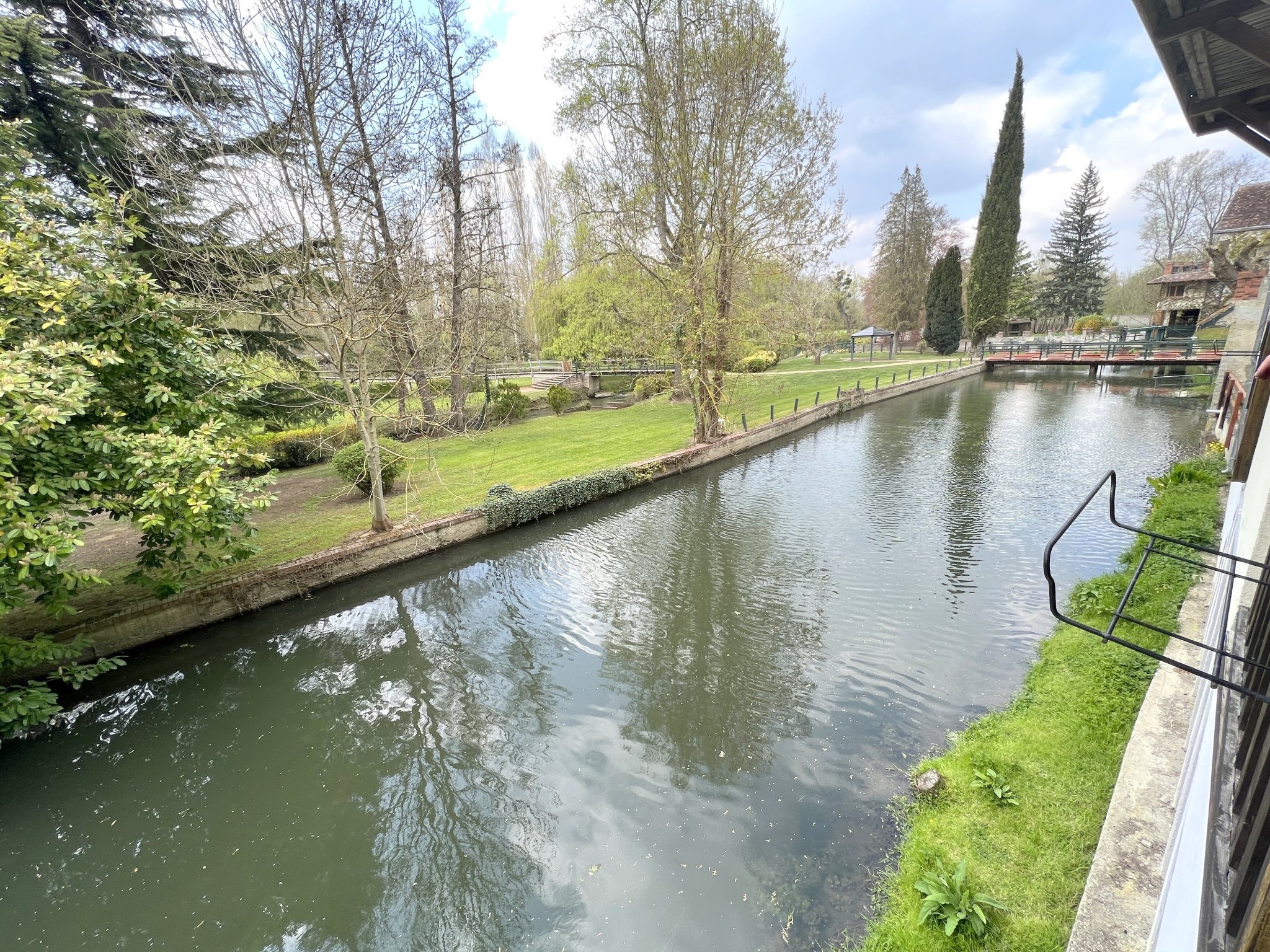 Achat Immeuble 230m² CHERISY 28500 - Vue 2