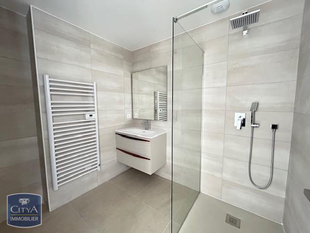 Appartement – ST RAPHAEL VAR PROVENCE-ALPES-COTE-D-AZUR - Plus