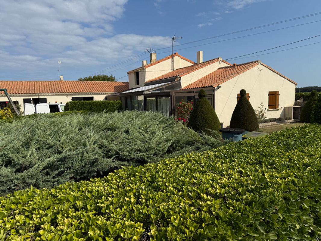 Maison 10 pièces 147 m² · à St Georges D Oleron · 147 m² · 350 000 €
