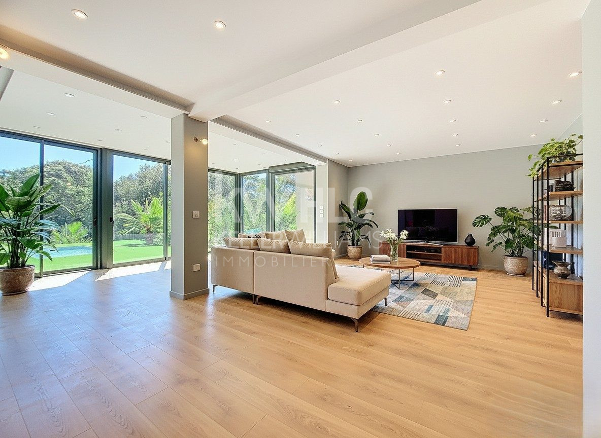 Maison 6 pièces 209 m² · à Biot · 209 m² · 1 470 000 €