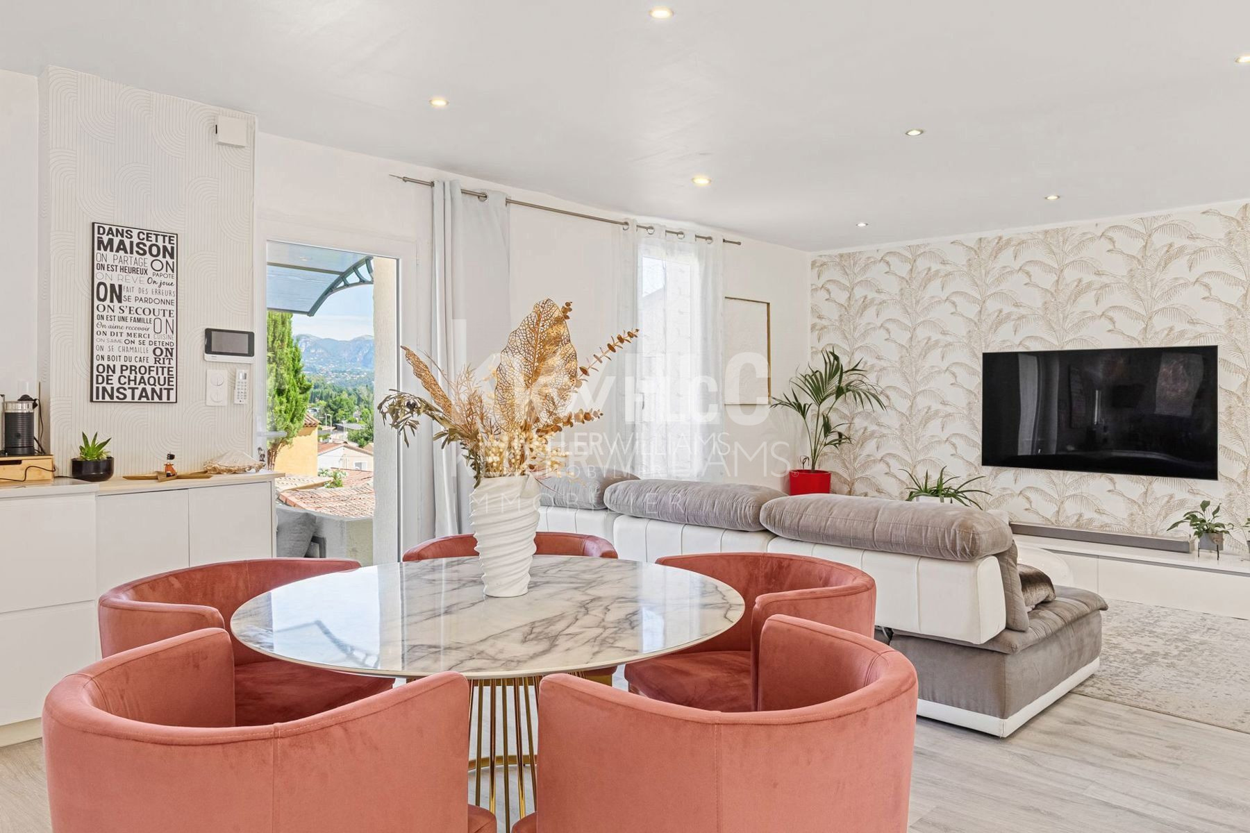 Maison 9 pièces 193 m² · à Cagnes sur Mer · 193 m² · 850 000 €