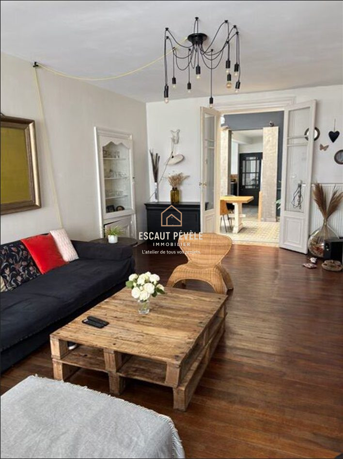 Maison 15 pièces 211 m² · à Raismes · 211 m² · 282 000 €