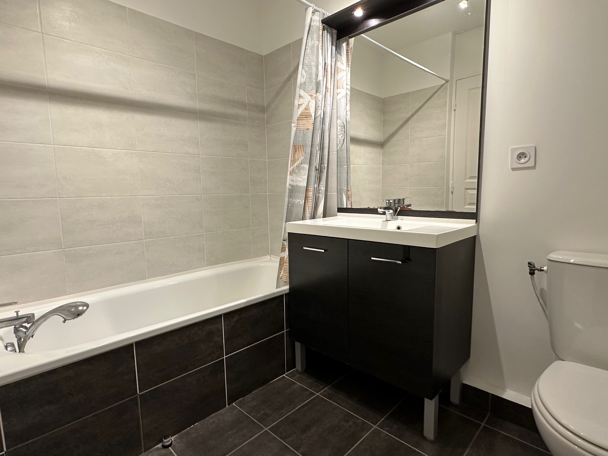 Appartement – VILLEFRANCHE SUR SAONE RHONE AUVERGNE-RHÔNE-ALPES - Vue 5